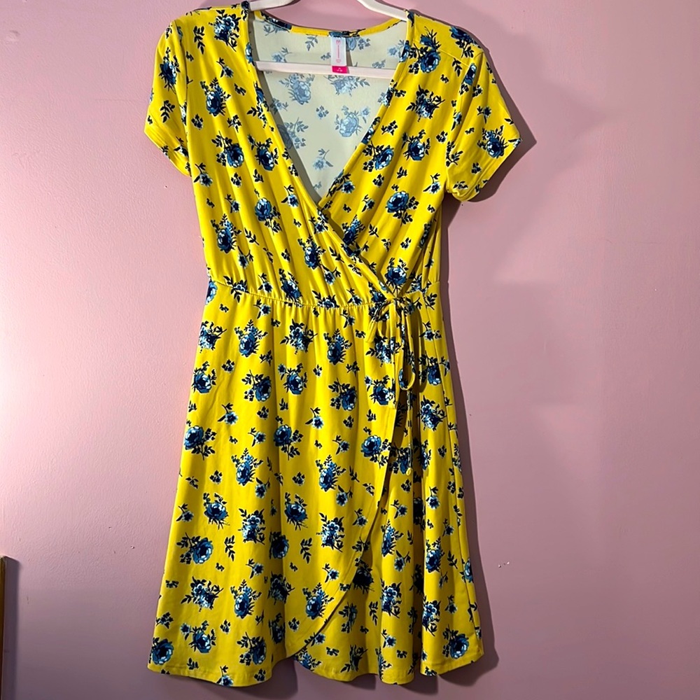 Yellow and blue floral print, ties at the side.